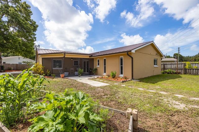 12481 REGENCY AVENUE, Seminole, FL 33772