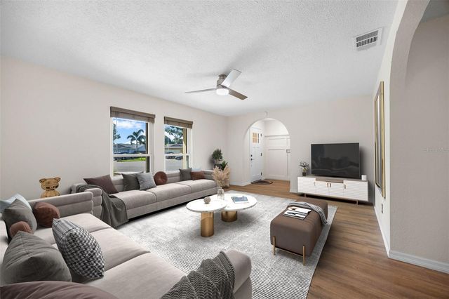 12481 REGENCY AVENUE, Seminole, FL 33772