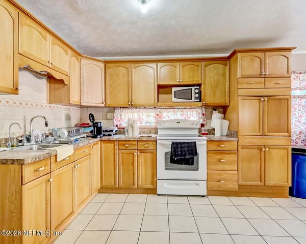 485 LOGAN Avenue, Orange Park, FL 32065