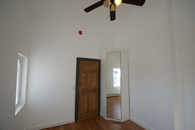 25 E 26th Street 3, Minneapolis, MN 55404