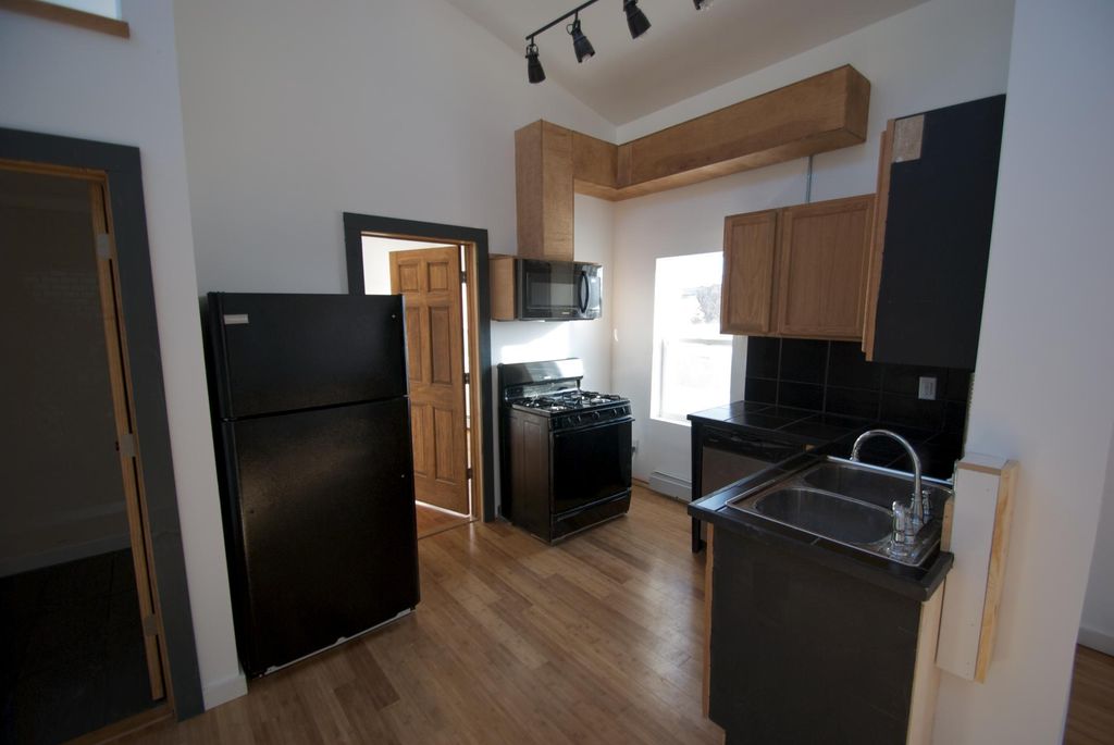 25 E 26th Street 3, Minneapolis, MN 55404