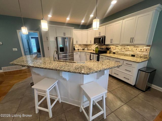 104 Antler Ct, Elizabethtown, KY 42701
