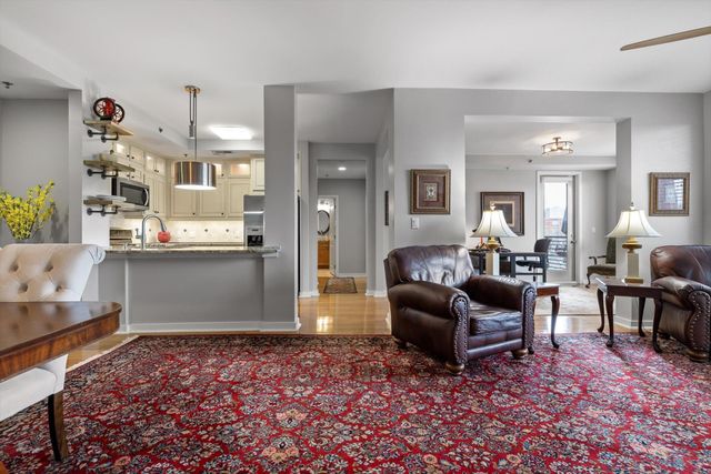 200 Manufacturers Rd Apt 203, Chattanooga, TN 37405