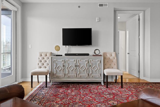 200 Manufacturers Rd Apt 203, Chattanooga, TN 37405