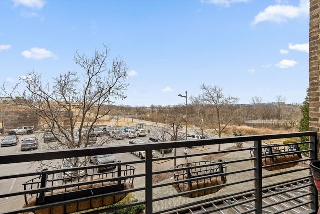 200 Manufacturers Rd Apt 203, Chattanooga, TN 37405