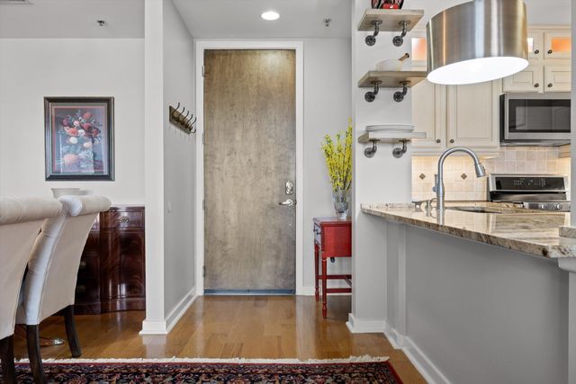 200 Manufacturers Rd Apt 203, Chattanooga, TN 37405