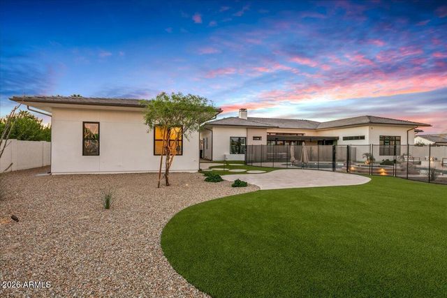 5770 S LOBACK Lane, Gilbert, AZ 85298