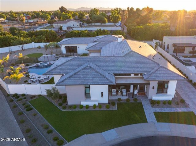 5770 S LOBACK Lane, Gilbert, AZ 85298