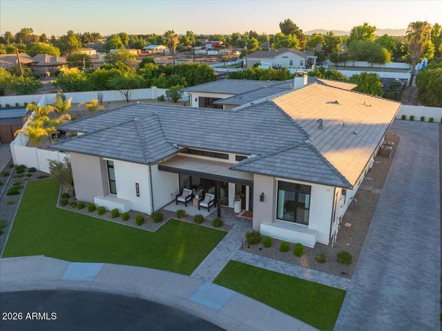 5770 S LOBACK Lane, Gilbert, AZ 85298
