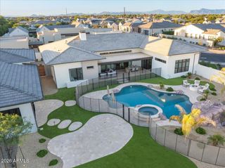 5770 S LOBACK Lane, Gilbert, AZ 85298