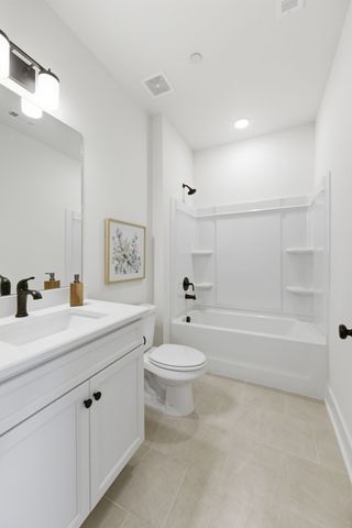 156 Nearwater Place, Hendersonville, TN 37075