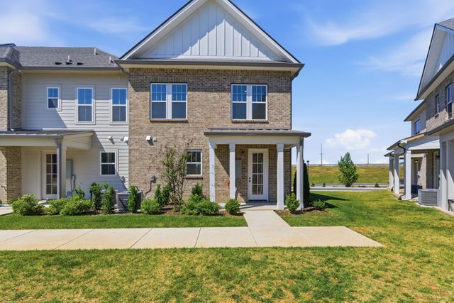 156 Nearwater Place, Hendersonville, TN 37075