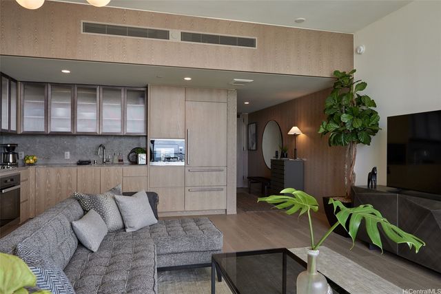 1000 Auahi Street PH 4113, Honolulu, HI 96814