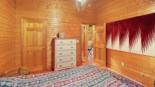 865 Ewing Rd, Spring City, TN 37381