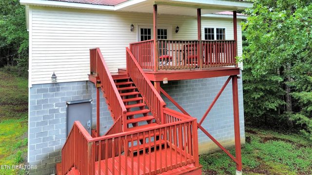 865 Ewing Rd, Spring City, TN 37381