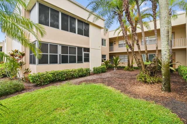 389 Capri, Delray Beach, FL 33484