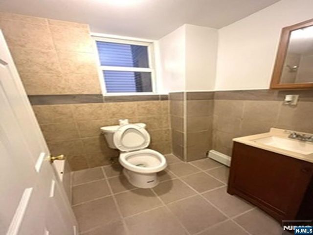 51 Myrtle Avenue, Newark, NJ 07107
