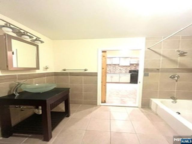 51 Myrtle Avenue, Newark, NJ 07107