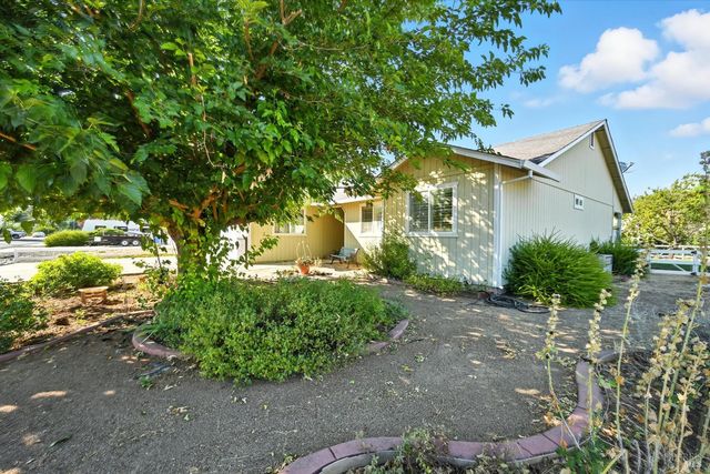 18642 Spyglass Rd, Hidden Valley Lake, CA 95467