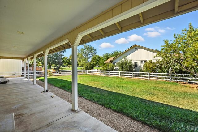 18642 Spyglass Rd, Hidden Valley Lake, CA 95467