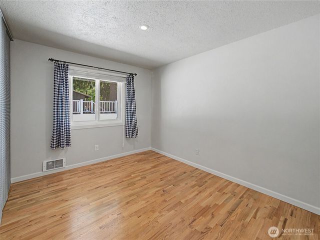 39428 200th Avenue SE, Auburn, WA 98092