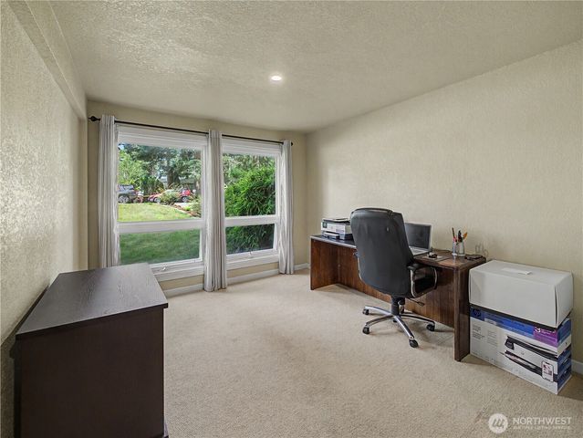 39428 200th Avenue SE, Auburn, WA 98092