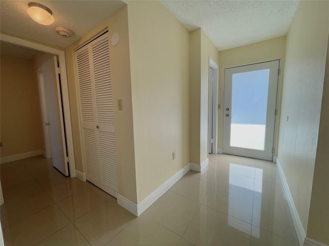 1175 NE Miami Gardens Drive 405, Miami, FL 33179