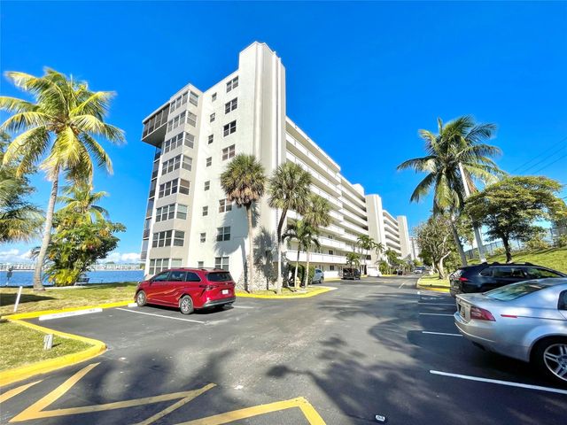 1175 NE Miami Gardens Drive 405, Miami, FL 33179