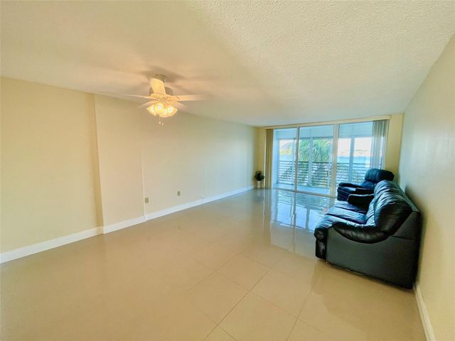 1175 NE Miami Gardens Drive 405, Miami, FL 33179