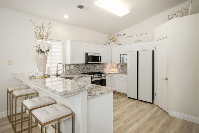 1746 E Chelsea Drive, Fresno, CA 93720