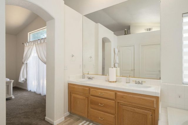 1746 E Chelsea Drive, Fresno, CA 93720