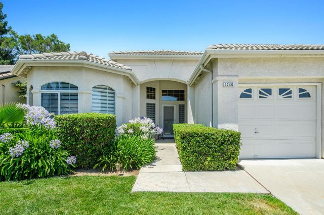1746 E Chelsea Drive, Fresno, CA 93720