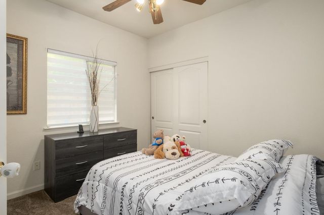1746 E Chelsea Drive, Fresno, CA 93720