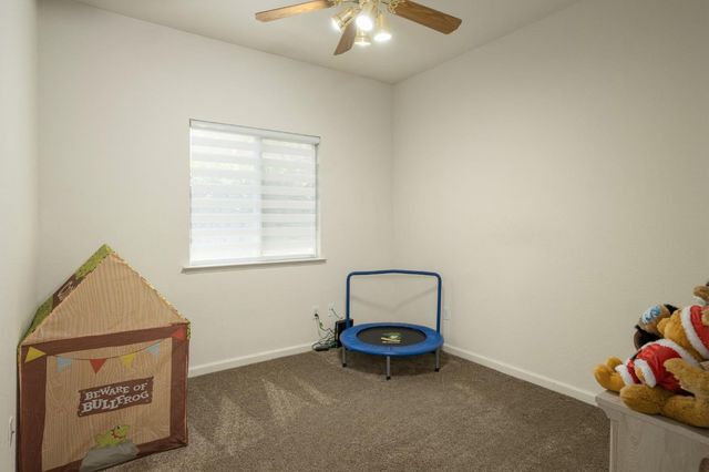 1746 E Chelsea Drive, Fresno, CA 93720