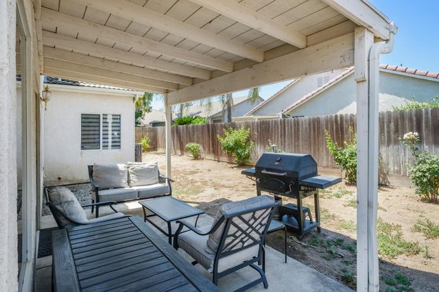1746 E Chelsea Drive, Fresno, CA 93720