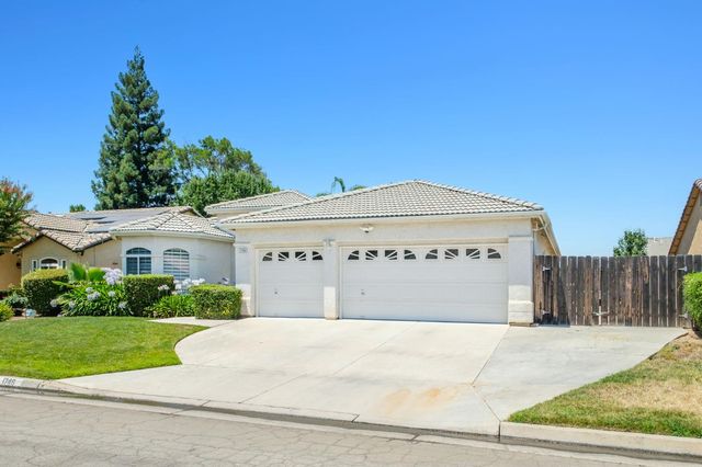 1746 E Chelsea Drive, Fresno, CA 93720