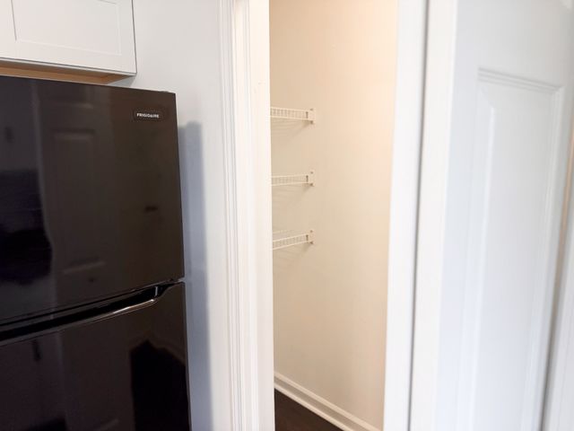 3209 S Senseney Cir, Clarksville, TN 37042