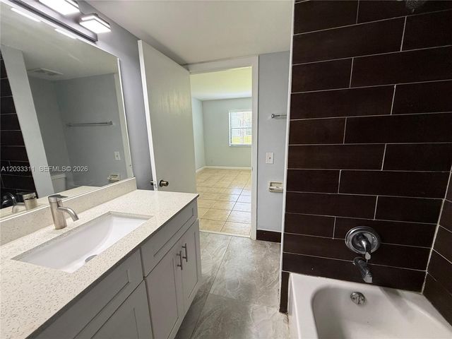 4885 Lake Arjaro Drive 4869, West Palm Beach, FL 33407