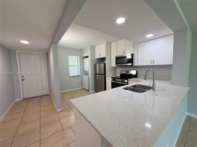 4885 Lake Arjaro Drive 4869, West Palm Beach, FL 33407