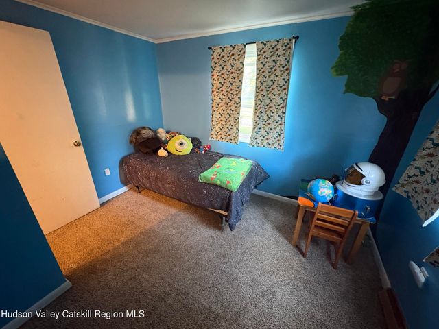 19 Rivenburg Lane, Hudson, NY 12534