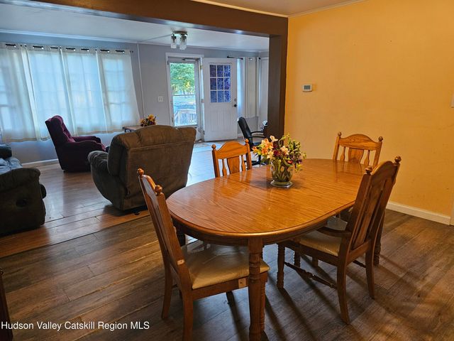 19 Rivenburg Lane, Hudson, NY 12534