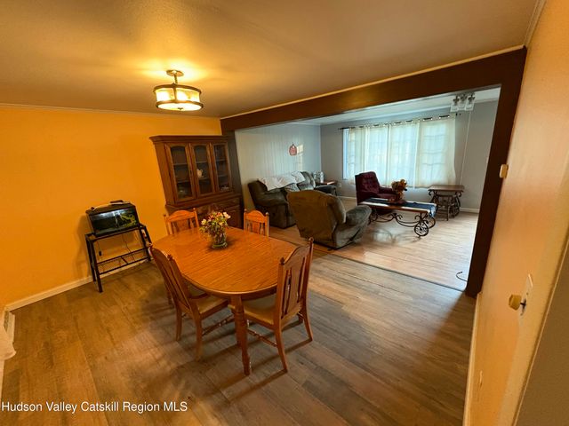 19 Rivenburg Lane, Hudson, NY 12534