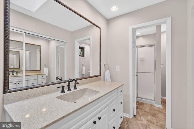 9430 TALISMAN DR, Vienna, VA 22182
