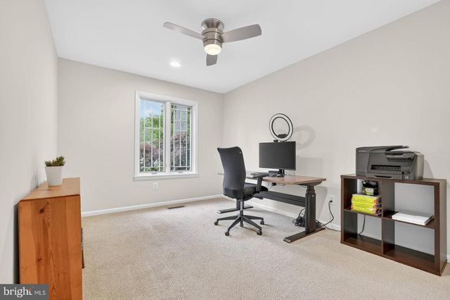 9430 TALISMAN DR, Vienna, VA 22182
