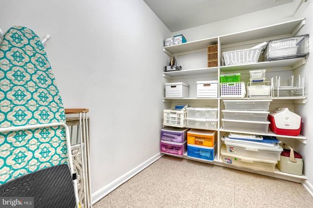 9430 TALISMAN DR, Vienna, VA 22182