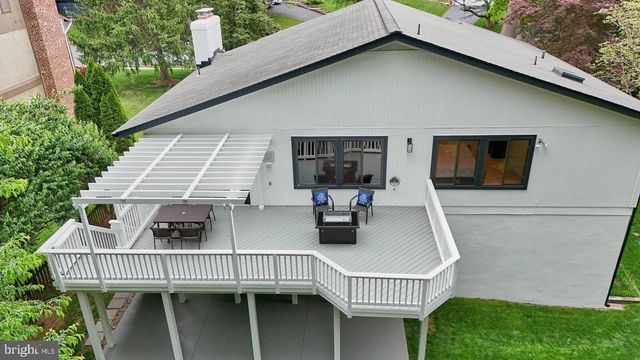 9430 TALISMAN DR, Vienna, VA 22182