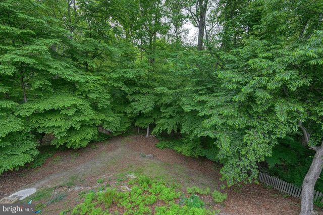 9430 TALISMAN DR, Vienna, VA 22182