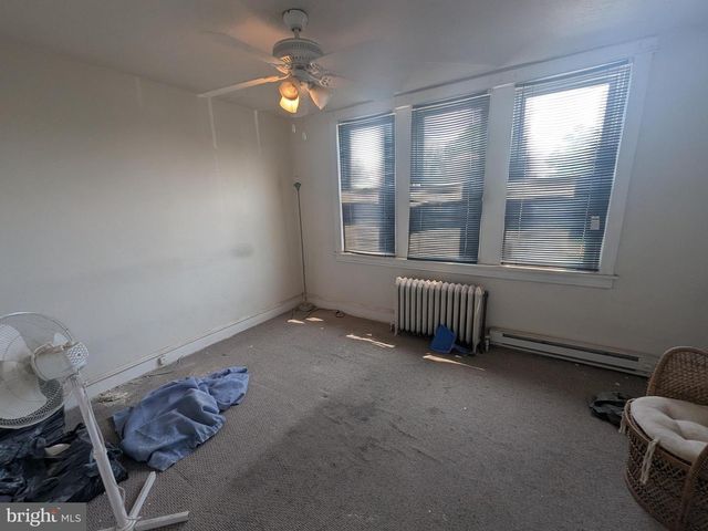 2052 MARGARET ST, Philadelphia, PA 19124