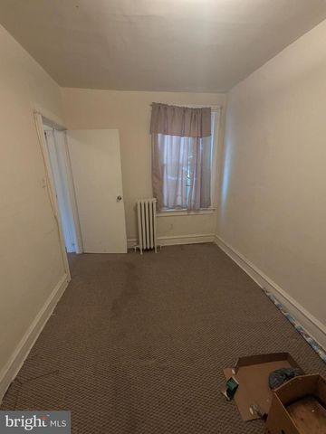 2052 MARGARET ST, Philadelphia, PA 19124