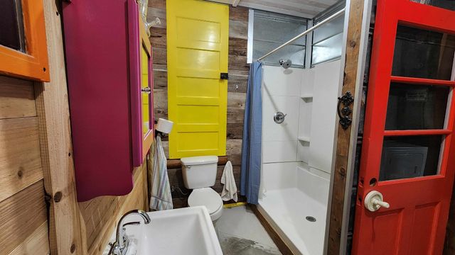 276 Schelley Rd, Gainesboro, TN 38562